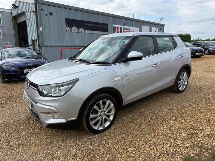 SsangYong TIVOLI 1.6 E-XDi EX Euro 6 5dr