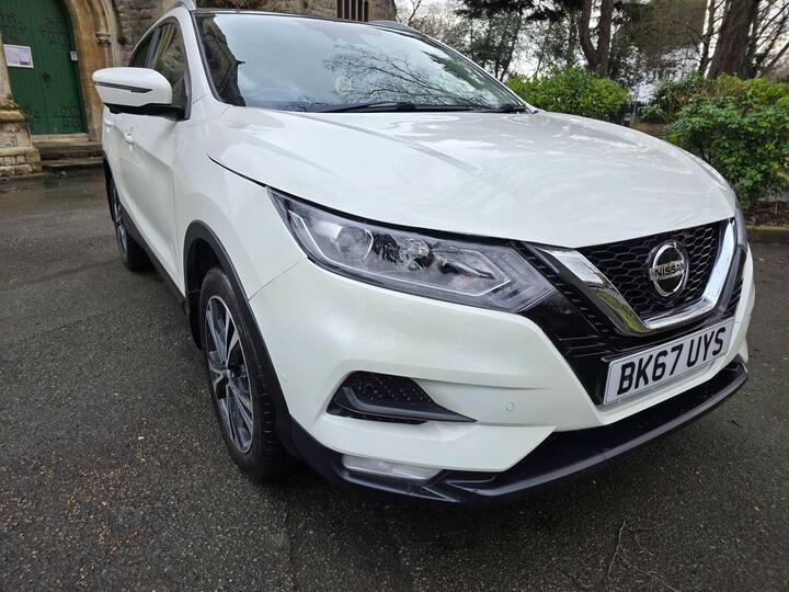 Nissan Qashqai 1.6 DCi N-Connecta XTRON Euro 6 (s/s) 5dr