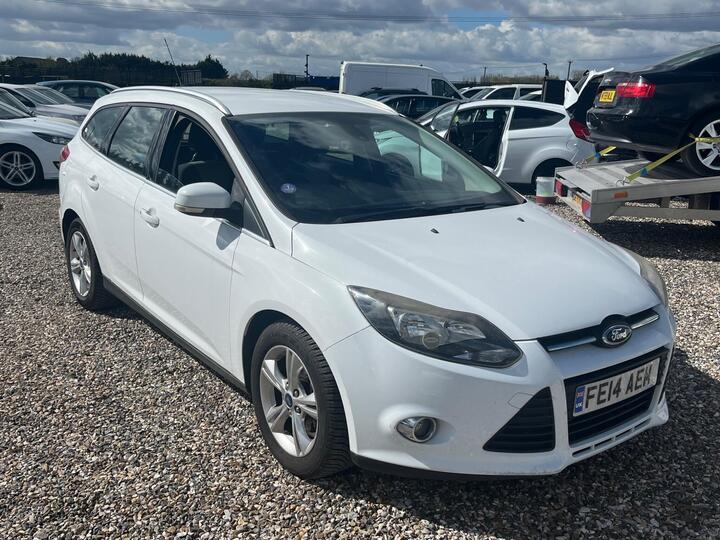 Ford Focus 1.0T EcoBoost Zetec Euro 5 (s/s) 5dr
