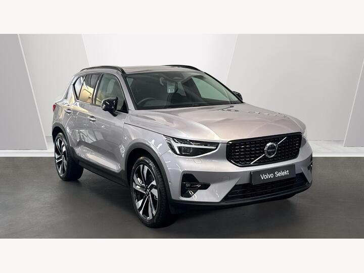 Volvo XC40 2.0 B3 MHEV Ultra Dark DCT Auto Euro 6 (s/s) 5dr