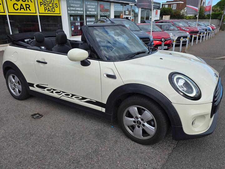 MINI Convertible 1.5 Cooper Classic Euro 6 (s/s) 2dr