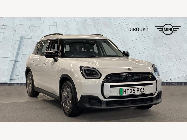 MINI Countryman SE 66.5kWh Classic Auto ALL4 5dr