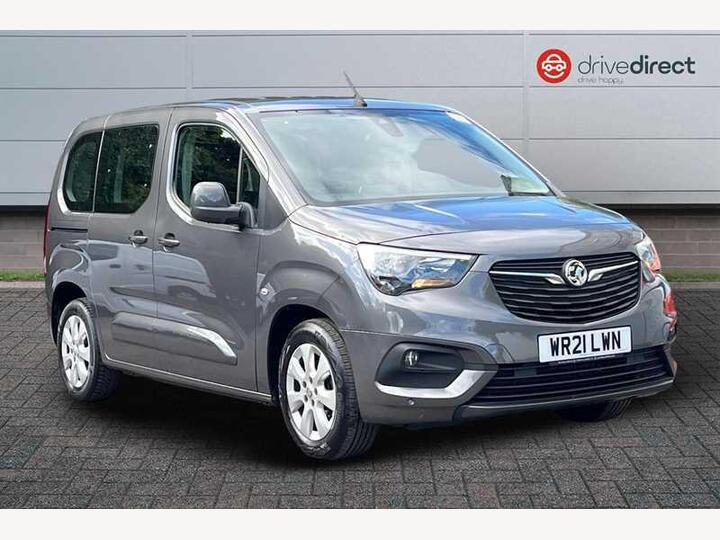 Vauxhall COMBO LIFE 1.2 Turbo Energy Euro 6 (s/s) 5dr Vauxhall COMBO LIFE 1.2 Turbo Energy Euro 6 (s/s) 5dr
