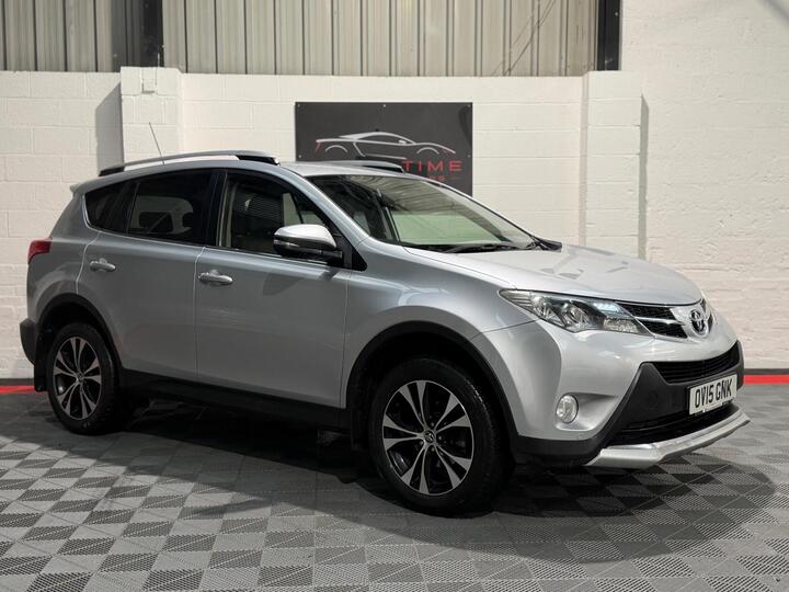 Toyota RAV4 2.2 D-4D Invincible 4WD Euro 5 5dr