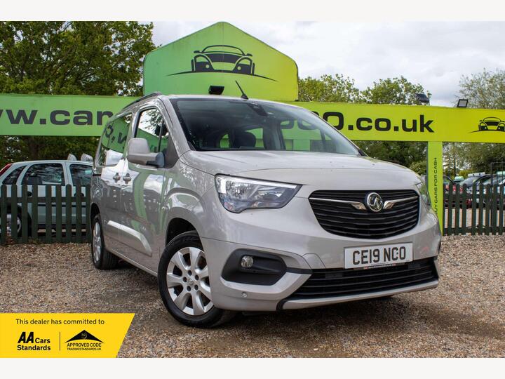 Vauxhall COMBO LIFE 1.2 Turbo Energy Euro 6 (s/s) 5dr (7 Seat) Vauxhall COMBO LIFE 1.2 Turbo Energy Euro 6 (s/s) 5dr (7 Seat)