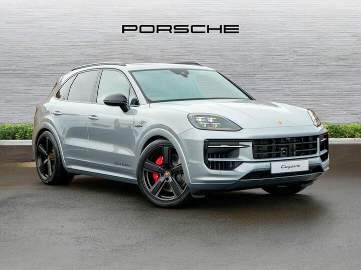 Porsche Cayenne 3.0 V6 E-Hybrid 25.9kWh S Black Edition TiptronicS 4WD Euro 6 (s/s) 5dr