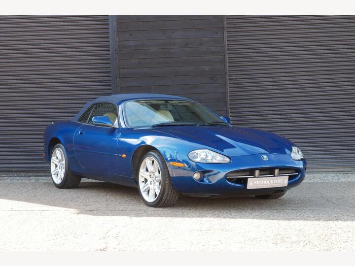 Jaguar XK8 4.0 2dr