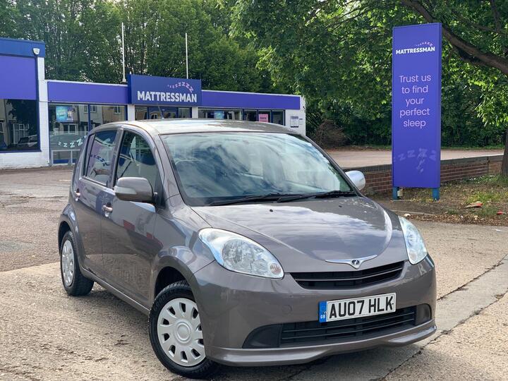 Perodua Myvi 1.3 EZi 5dr
