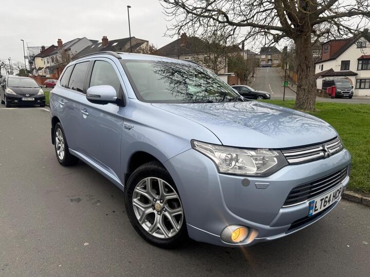 Mitsubishi Outlander 2.0h 12kWh GX4h CVT 4WD Euro 5 (s/s) 5dr Mitsubishi Outlander 2.0h 12kWh GX4h CVT 4WD Euro 5 (s/s) 5dr