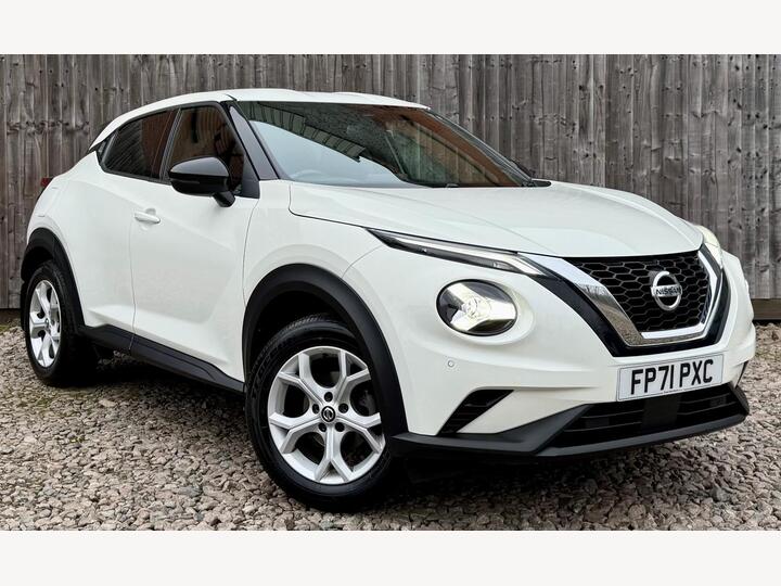 Nissan Juke 1.0 DIG-T N-Connecta Euro 6 (s/s) 5dr