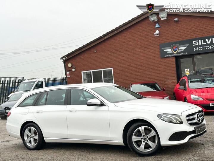 Mercedes-Benz E-CLASS 2.0 E220d SE G-Tronic+ 4MATIC Euro 6 (s/s) 5dr Mercedes-Benz E-CLASS 2.0 E220d SE G-Tronic+ 4MATIC Euro 6 (s/s) 5dr