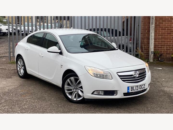 Vauxhall Insignia 2.0 CDTi EcoFLEX SRi Euro 5 (s/s) 5dr Vauxhall Insignia 2.0 CDTi EcoFLEX SRi Euro 5 (s/s) 5dr
