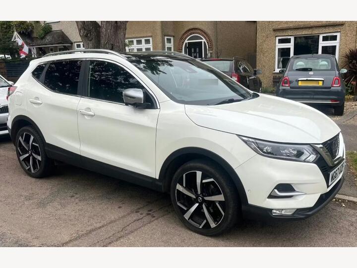 Nissan Qashqai 1.2 DIG-T Tekna+ Euro 6 (s/s) 5dr