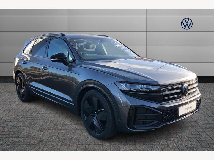 Volkswagen Touareg 3.0 TDI V6 Black Edition Tiptronic 4Motion Euro 6 (s/s) 5dr