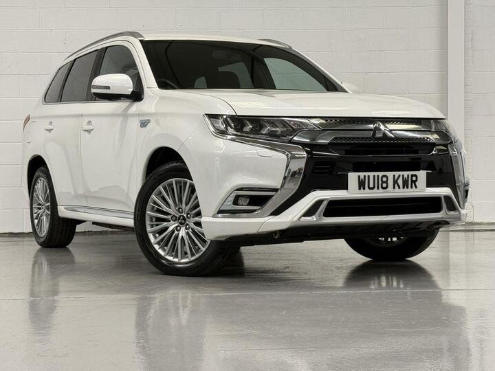 Mitsubishi OUTLANDER 2.4h TwinMotor 13.8kWh 4h CVT 4WD Euro 6 (s/s) 5dr
