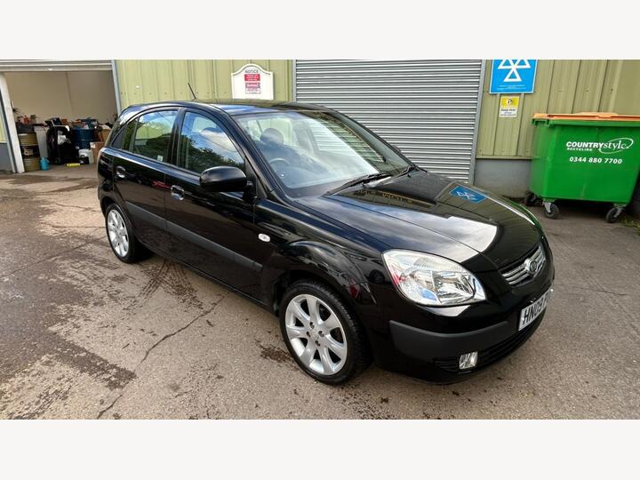 Kia Rio 1.4 Black 5dr