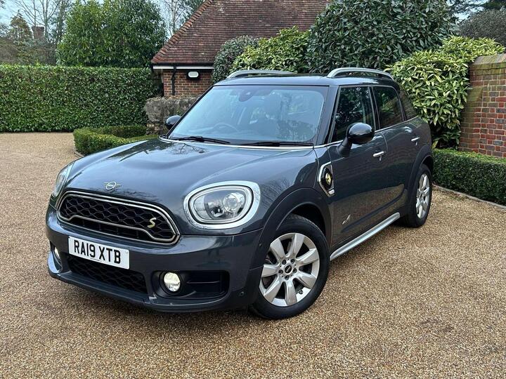 MINI COUNTRYMAN 1.5 7.6kWh Cooper SE Classic Auto ALL4 Euro 6 (s/s) 5dr MINI COUNTRYMAN 1.5 7.6kWh Cooper SE Classic Auto ALL4 Euro 6 (s/s) 5dr