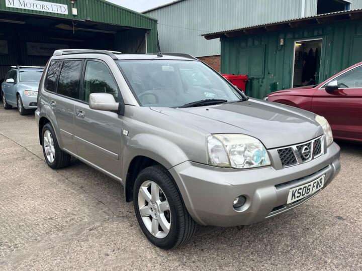 Nissan X-Trail 2.5i Columbia 5dr Nissan X-Trail 2.5i Columbia 5dr