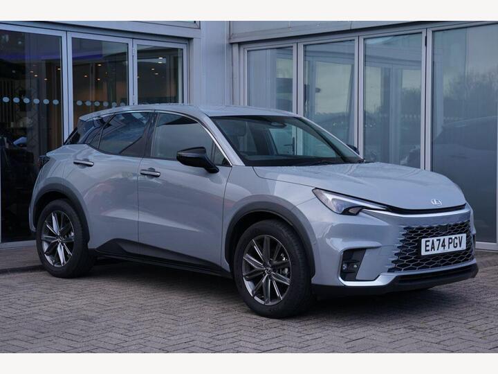 Lexus Lbx 1.5 VVT-iE Takumi E-CVT Euro 6 (s/s) 5dr