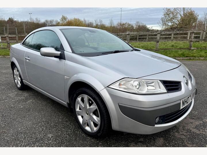 Renault Megane 1.9 DCi Dynamique 2dr Renault Megane 1.9 DCi Dynamique 2dr