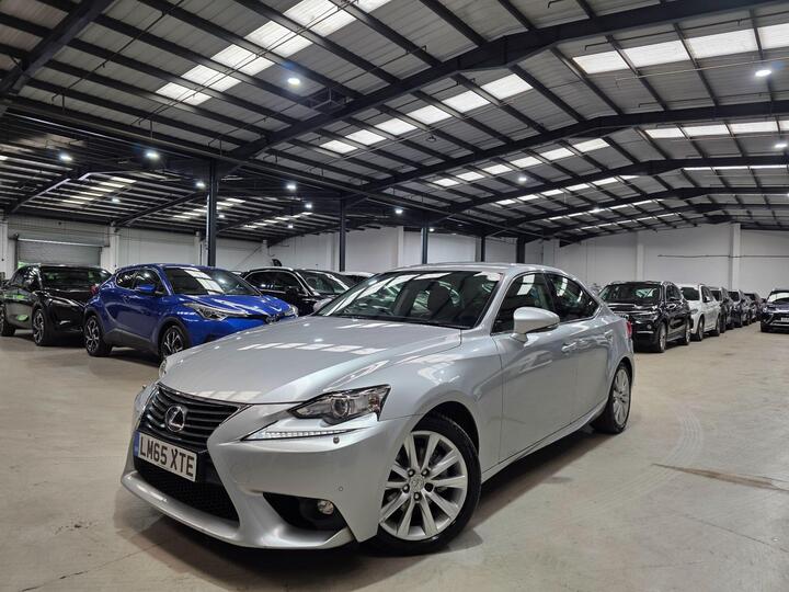 Lexus IS 2.5 300h Executive Edition E-CVT Euro 6 (s/s) 4dr
