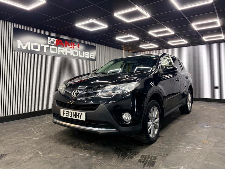 Toyota RAV4 2.2 D-4D Icon 4WD Euro 5 5dr Toyota RAV4 2.2 D-4D Icon 4WD Euro 5 5dr