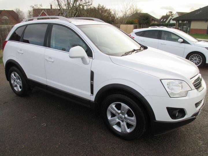 Vauxhall Antara 2.2 CDTi Diamond 2WD Euro 5 (s/s) 5dr Vauxhall Antara 2.2 CDTi Diamond 2WD Euro 5 (s/s) 5dr
