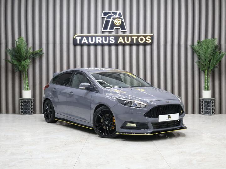 Ford Focus 2.0T EcoBoost ST-3 Euro 6 (s/s) 5dr
