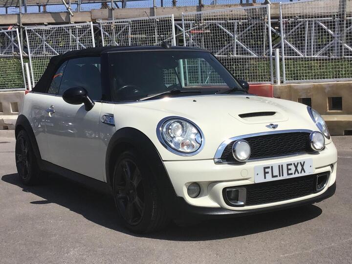 MINI Convertible 1.6 Cooper S Euro 5 (s/s) 2dr