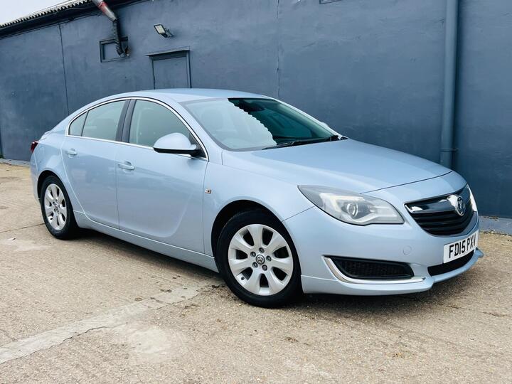 Vauxhall Insignia 2.0 CDTi EcoFLEX Tech Line Euro 5 (s/s) 5dr Vauxhall Insignia 2.0 CDTi EcoFLEX Tech Line Euro 5 (s/s) 5dr