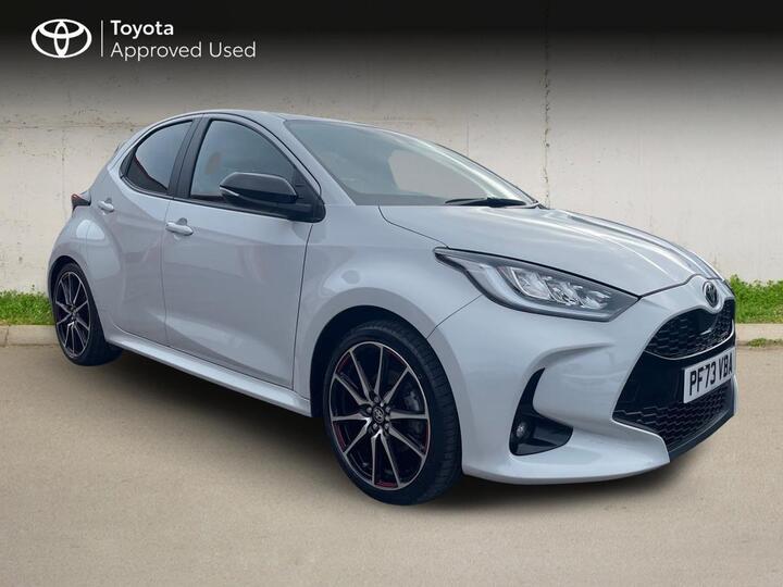 Toyota Yaris 1.5 VVT-h GR SPORT E-CVT Euro 6 (s/s) 5dr
