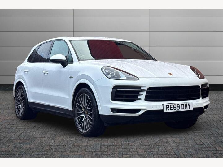 Porsche Cayenne 3.0 V6 E-Hybrid 14.1kWh TiptronicS 4WD Euro 6 (s/s) 5dr (3.6kW Charger)