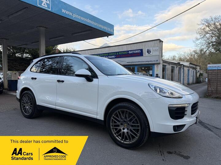 Porsche Cayenne 3.0 TD V6 Platinum Edition TiptronicS 4WD Euro 6 (s/s) 5dr Porsche Cayenne 3.0 TD V6 Platinum Edition TiptronicS 4WD Euro 6 (s/s) 5dr