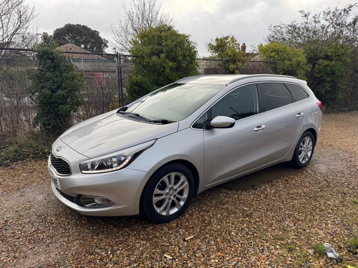 Kia Ceed 1.6 CRDi EcoDynamics 3 Sportswagon Euro 5 (s/s) 5dr