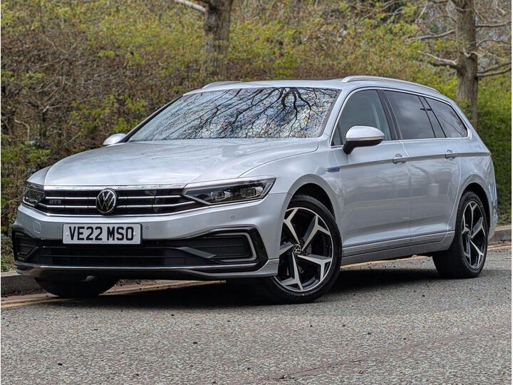 Volkswagen Passat 1.4 TSI 13kWh GTE Advance DSG Euro 6 (s/s) 5dr Volkswagen Passat 1.4 TSI 13kWh GTE Advance DSG Euro 6 (s/s) 5dr