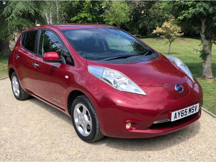 Nissan Leaf 24kWh Acenta Auto 5dr Nissan Leaf 24kWh Acenta Auto 5dr