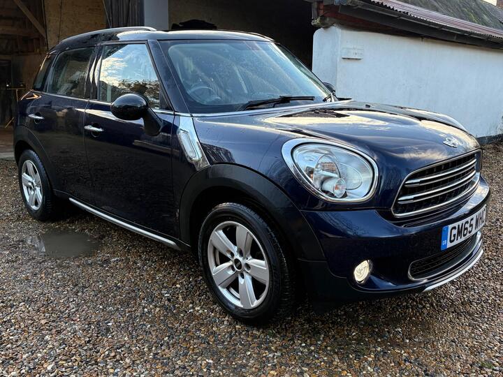 MINI Countryman 1.6 Cooper Euro 6 (s/s) 5dr MINI Countryman 1.6 Cooper Euro 6 (s/s) 5dr