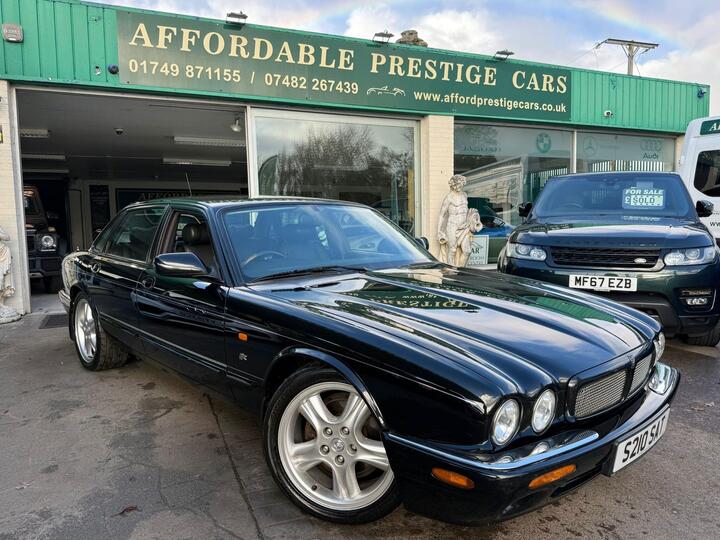 Jaguar XJR 4.0 V8 4dr