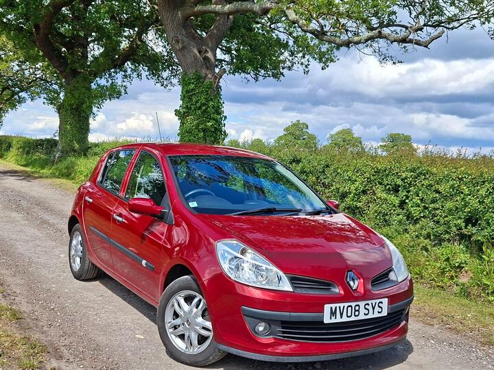 Renault Clio 1.6 VVT Expression 5dr Renault Clio 1.6 VVT Expression 5dr