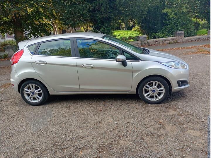 Ford Fiesta 1.25 Zetec Euro 6 5dr