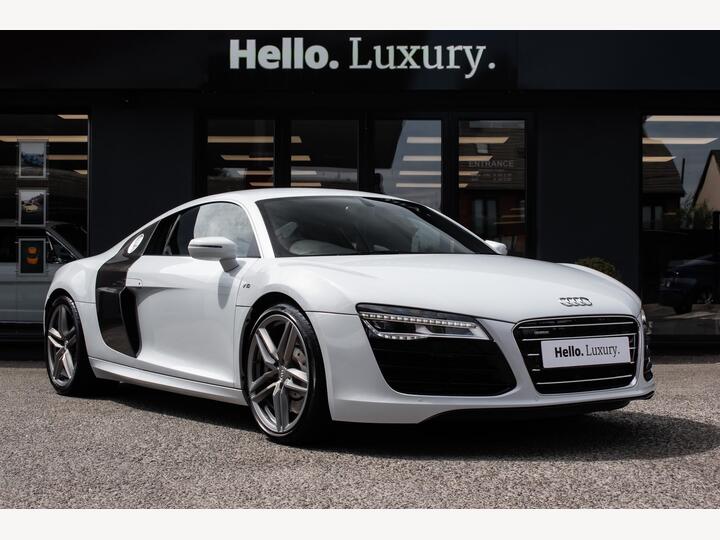 Audi R8 5.2 FSI V10 S Tronic Quattro Euro 5 2dr
