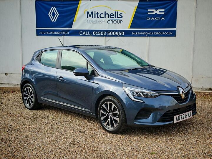 Renault Clio 1.6 E-TECH Iconic Edition Auto Euro 6 (s/s) 5dr