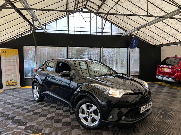 Toyota C-HR 1.2 VVT-i Icon Euro 6 (s/s) 5dr Toyota C-HR 1.2 VVT-i Icon Euro 6 (s/s) 5dr