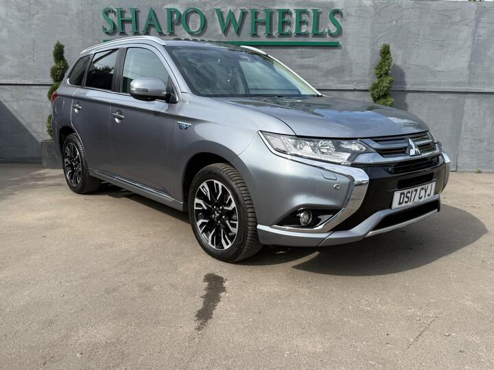 Mitsubishi Outlander 2.0h 12kWh 4hs CVT 4WD Euro 6 (s/s) 5dr Mitsubishi Outlander 2.0h 12kWh 4hs CVT 4WD Euro 6 (s/s) 5dr