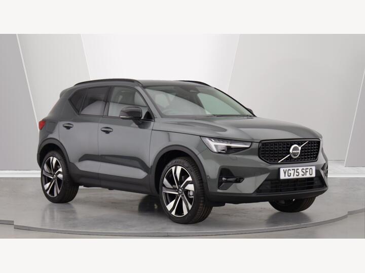 Volvo XC40 2.0 B3 MHEV Ultra Dark DCT Auto Euro 6 (s/s) 5dr