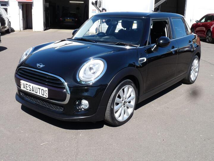 MINI Hatch 1.5 Cooper Steptronic Euro 6 (s/s) 5dr