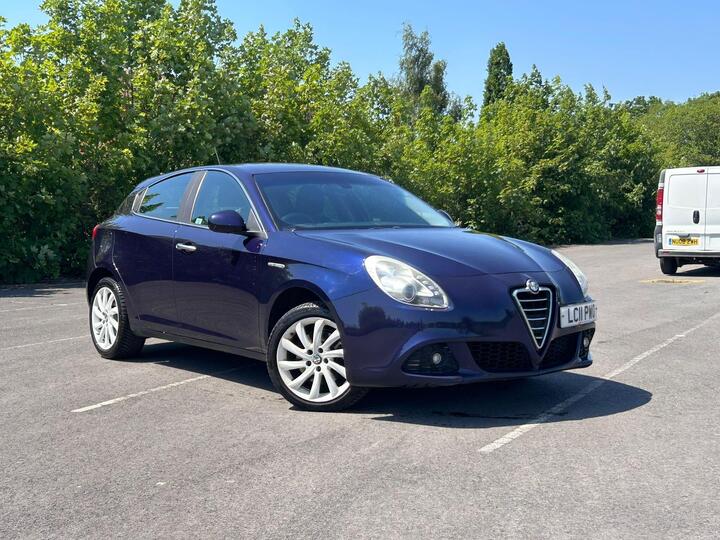 Alfa Romeo Giulietta 1.4 TB MultiAir Lusso Euro 5 (s/s) 5dr
