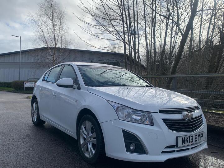 Chevrolet Cruze 1.8 LTZ Euro 5 5dr (Nav) Chevrolet Cruze 1.8 LTZ Euro 5 5dr (Nav)