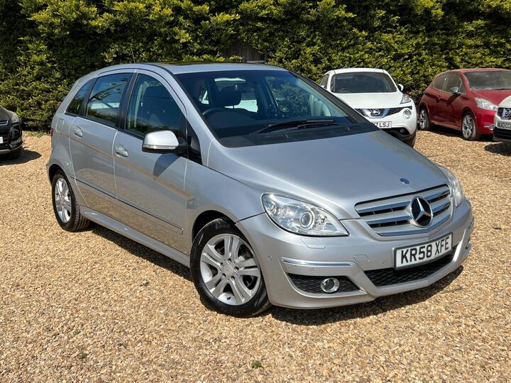 Mercedes-Benz B Class 2.0 B200 CDI SE CVT 5dr Mercedes-Benz B Class 2.0 B200 CDI SE CVT 5dr