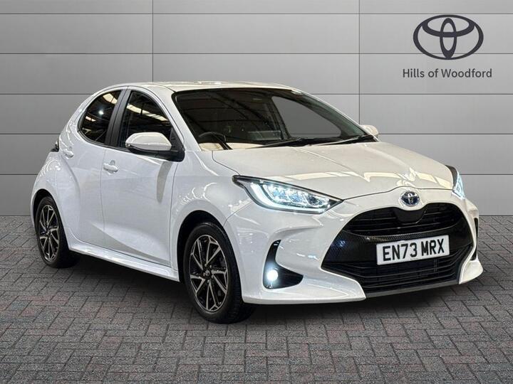 Toyota Yaris 1.5 VVT-h Design E-CVT Euro 6 (s/s) 5dr
